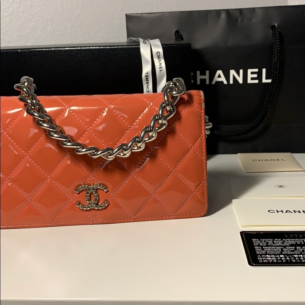 AUTH CHANEL MATELASSE WALLET CROSSBODY BAG